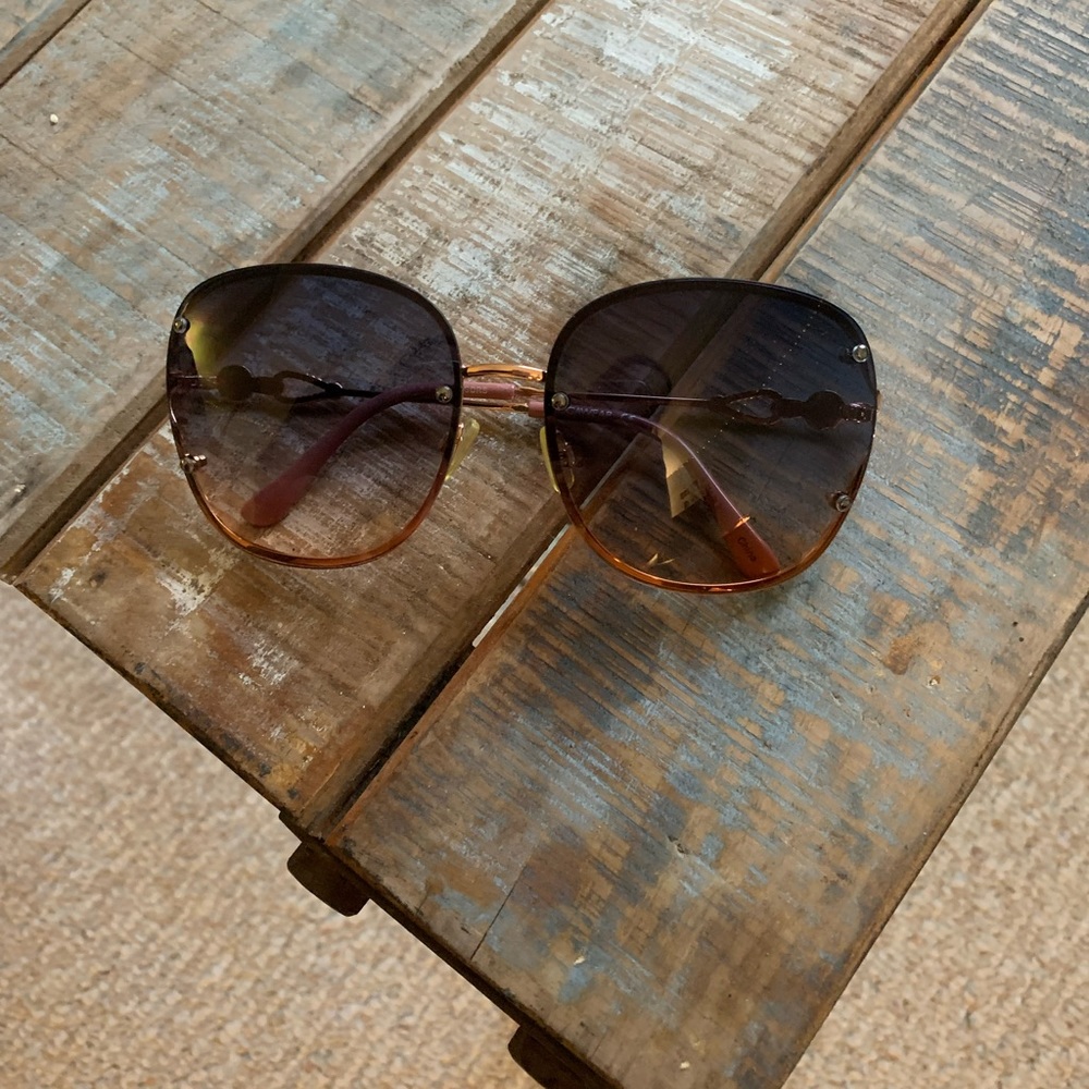 Womens sunglasses *NEW*